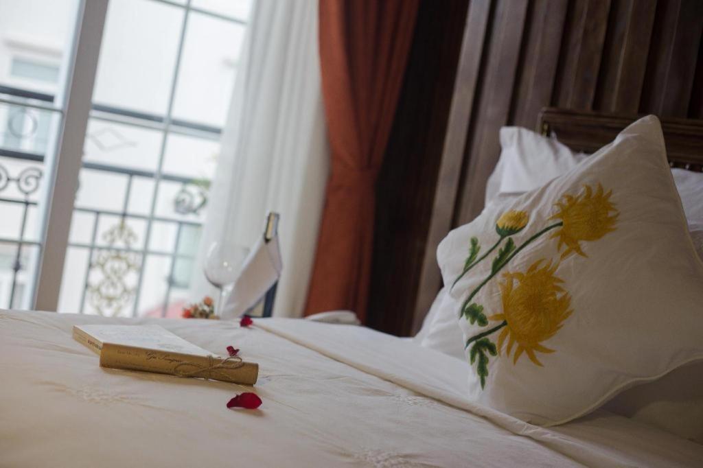 Noble & Swan Boutique Hotel Hanoi Exterior photo