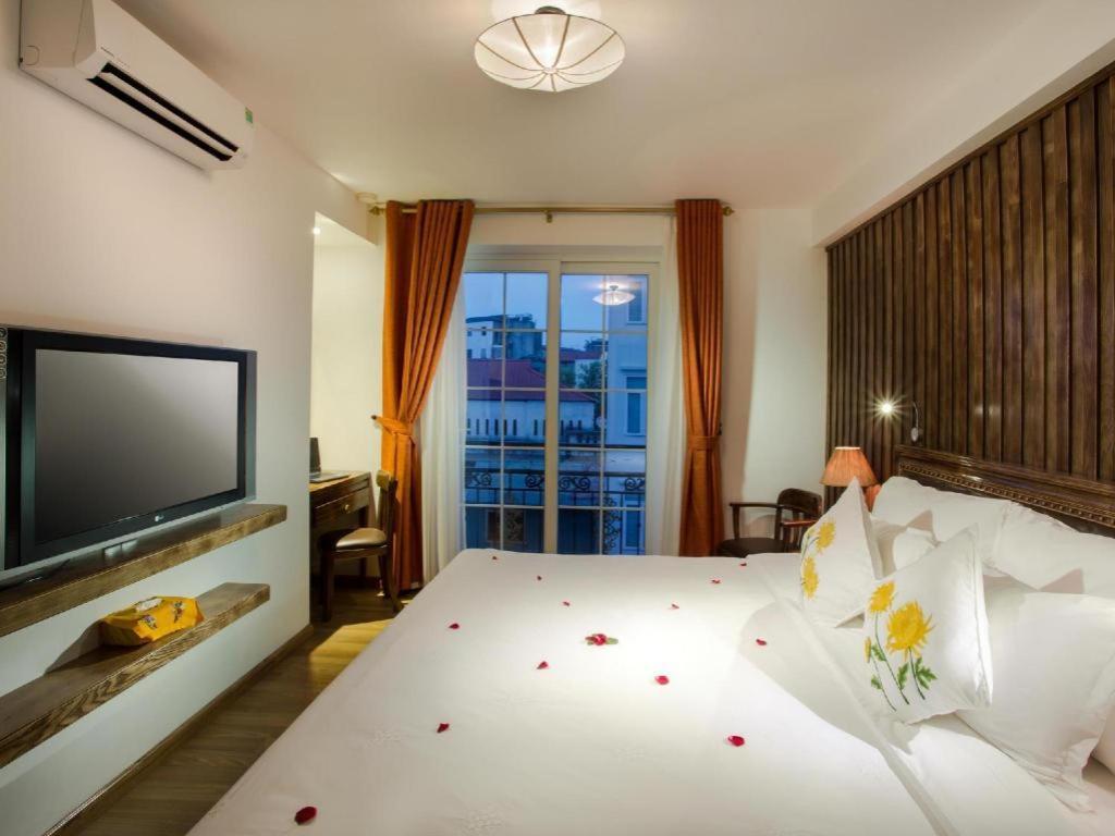 Noble & Swan Boutique Hotel Hanoi Exterior photo