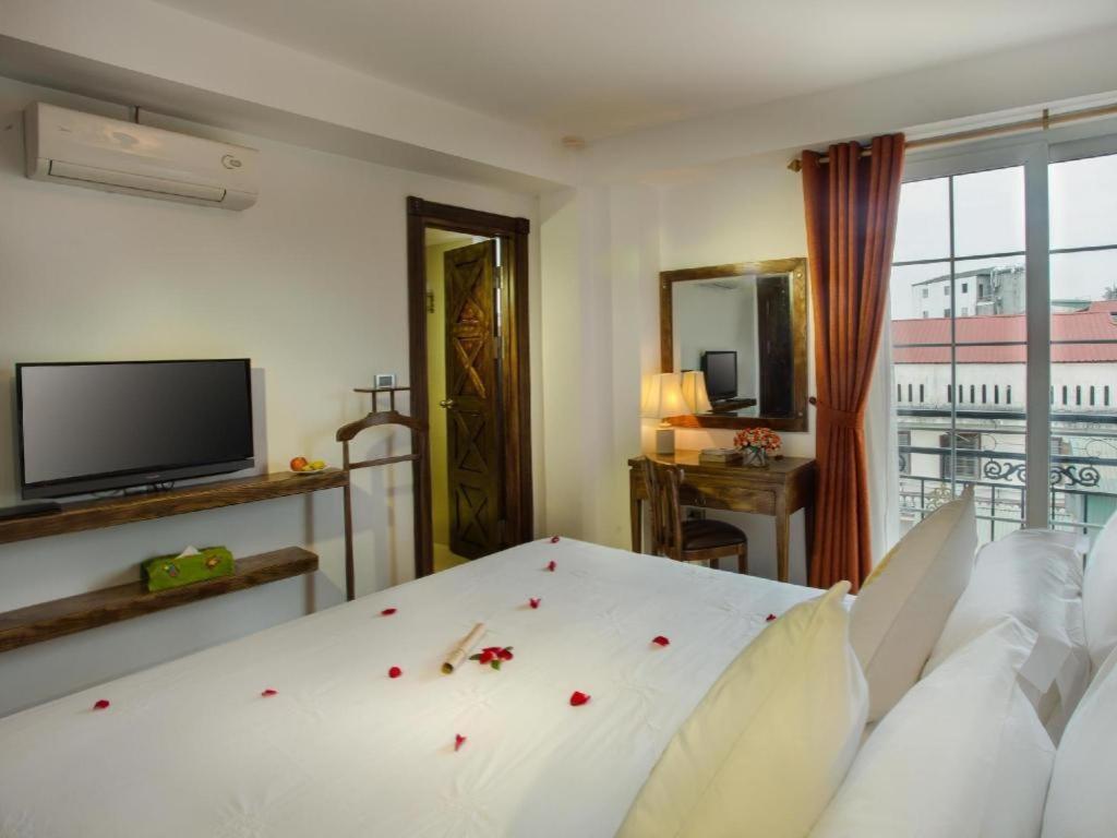 Noble & Swan Boutique Hotel Hanoi Exterior photo